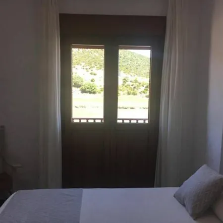 Almadraba Hotel *